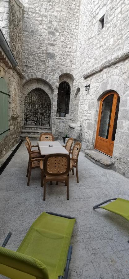 בלאזוק Maison Du Troubadour מראה חיצוני תמונה